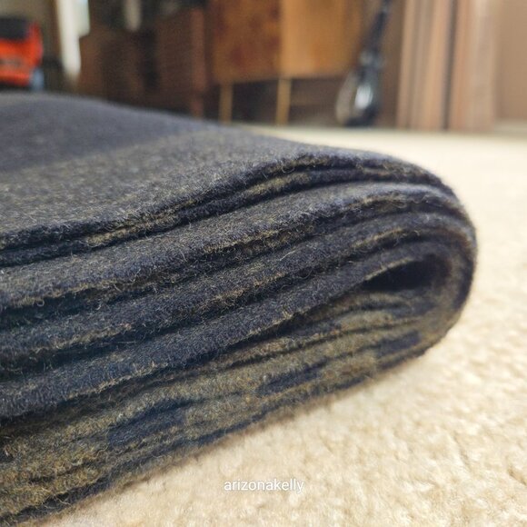 NWOT Banana Republic Wool Scarf Reversible Checks Black & Green Thick - Picture 10 of 13